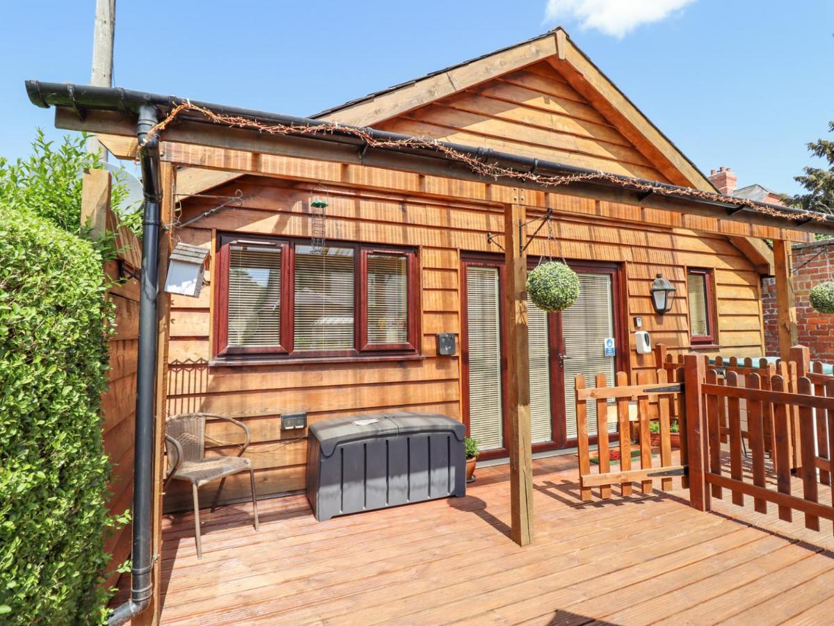 Varley Villa Newtown  Exterior photo